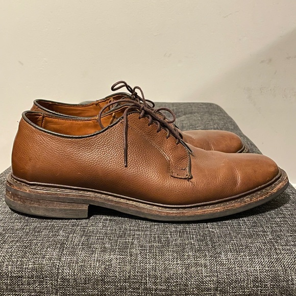 Allen Edmonds Leeds Plain Toe Blucher Dress Shoe - Picture 3 of 9